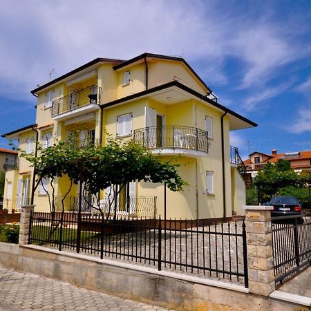 Ferienwohnung Fuer 2 Personen 30 M2 In Novigrad, Istrien Karpinjan 外观 照片
